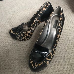 Joan & David platforms